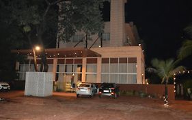 Tgn Suites - Hotel